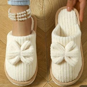 NEW Bowknot Off-White Slippers Women's Size 8-9